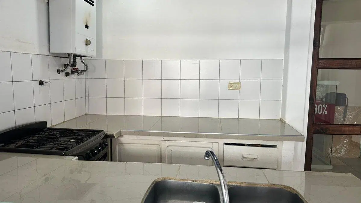 CASA VENTA TRES CERRITOS 2 DORM ZONA SPORTING 2