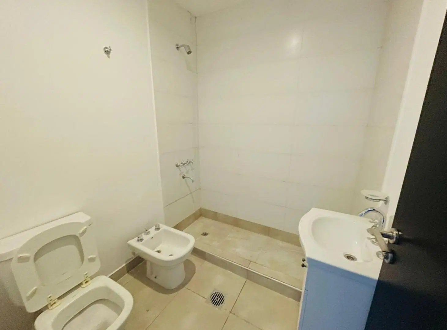 DEPARTAMENTO A ESTRENAR EN ALQUILER TRES CERRITOS 5