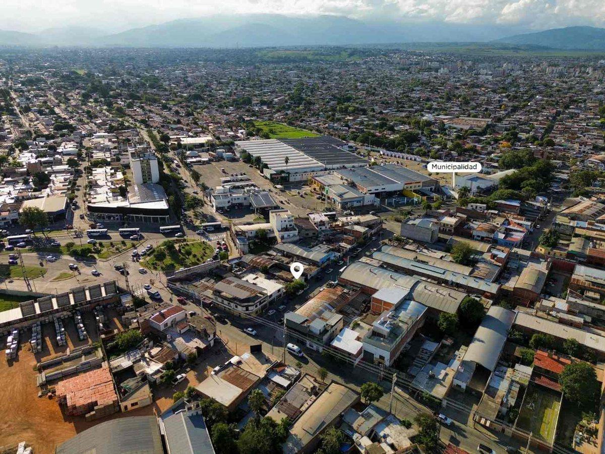 CASA + GALPÓN EN VENTA EN MACROCENTRO