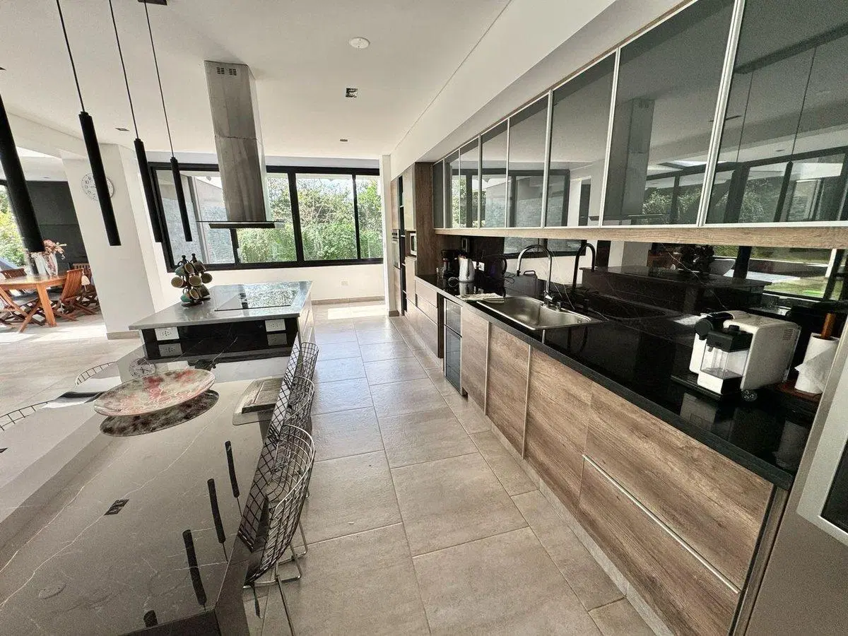 CASA VENTA CLUB DE CAMPO EL TIPAL 4 DORMITORIOS 2