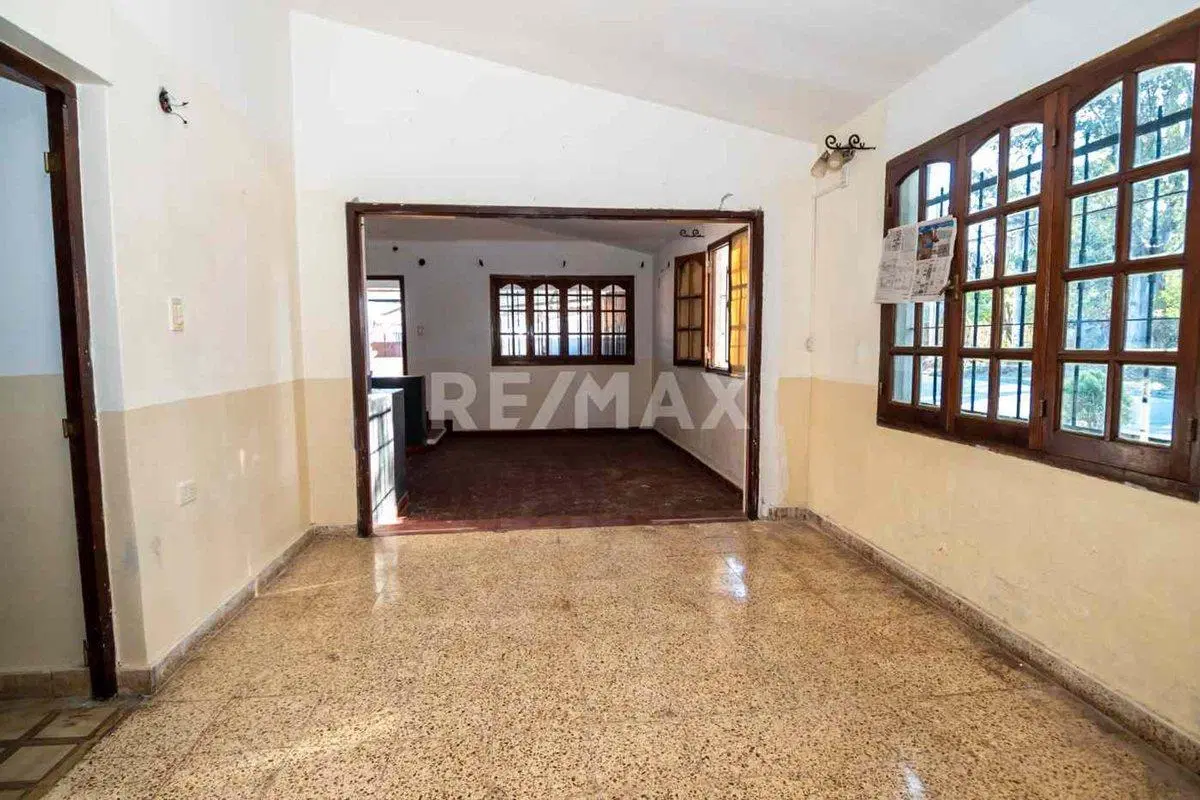 CASA 4 DORMITORIOS VENTA O PERMUTA ZONA SUR 5