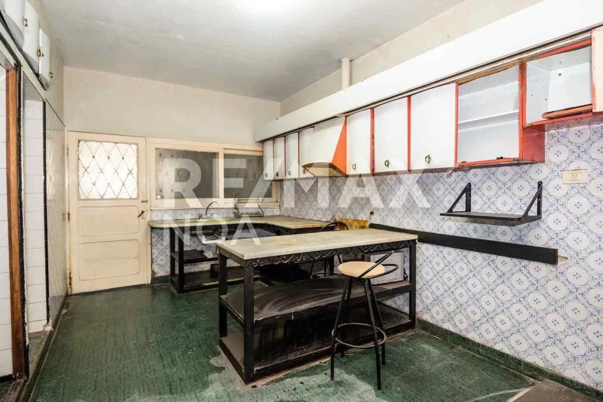CASA 4 DORMITORIOS VENTA CON COCHERA MACROCENTRO 4
