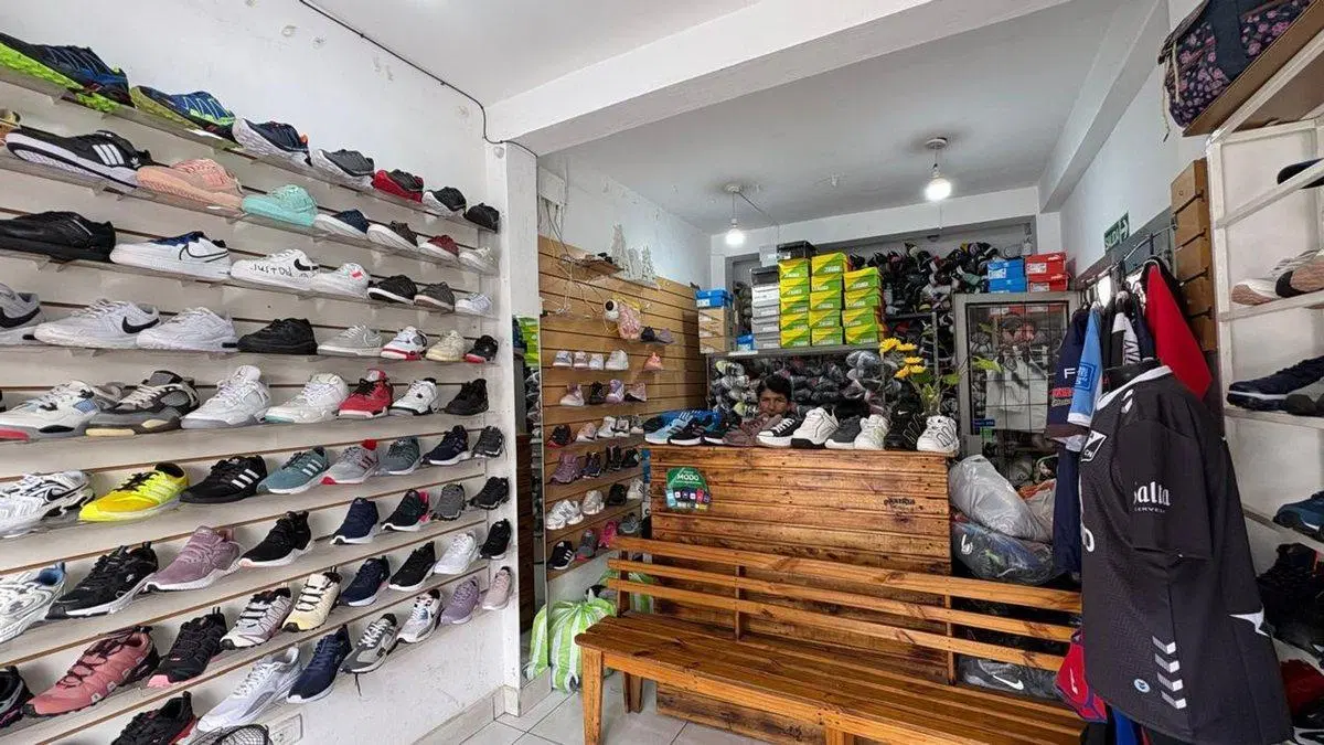 LOCALES COMERCIALES MAS HOSTAL EN VENTA CENTRO 3