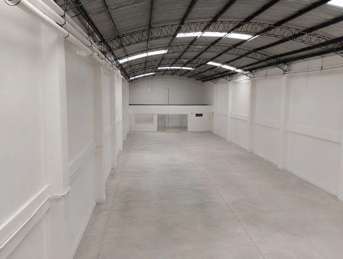 GALPON VENTA MACROCENTRO A ESTRENAR 2