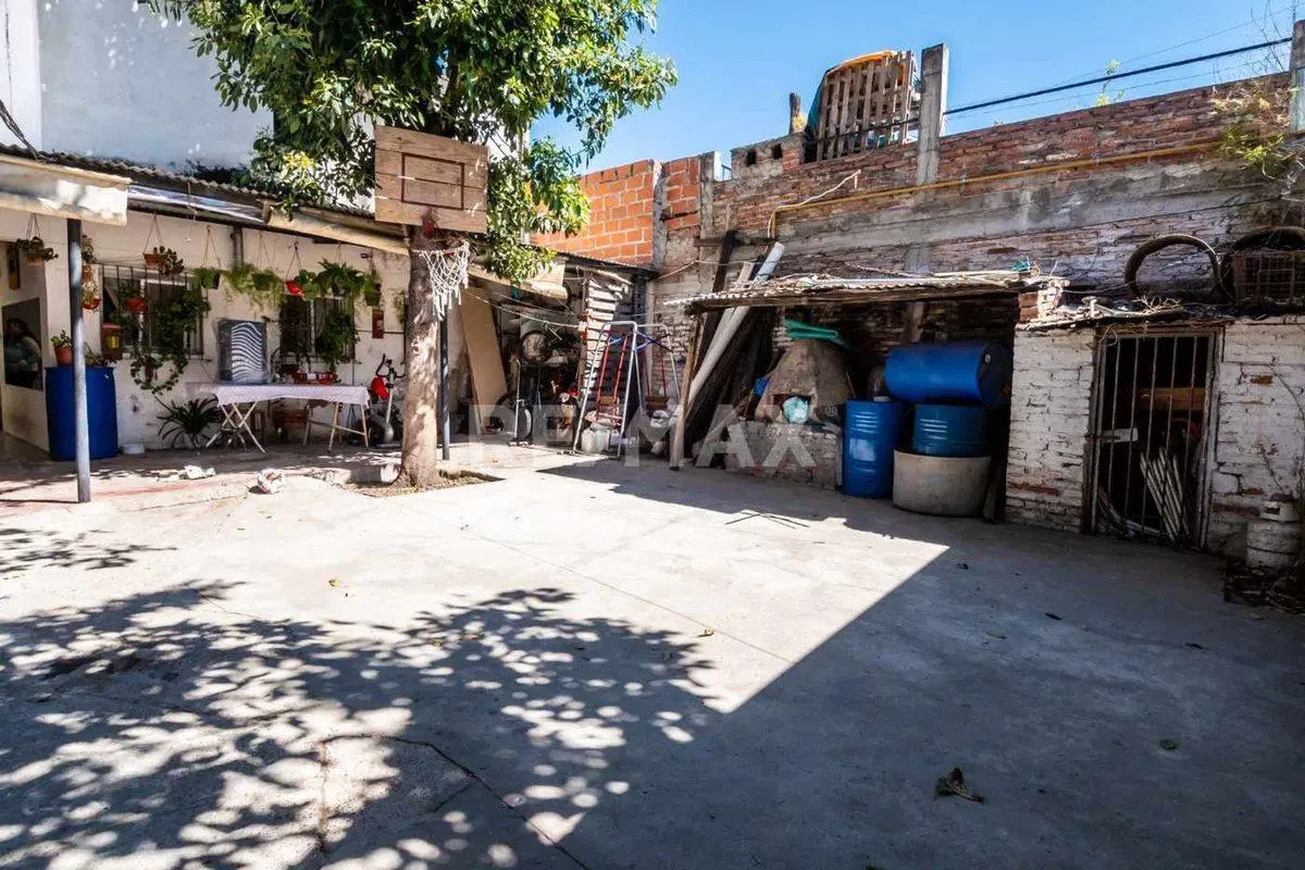 CASA 5 DORMITORIOS VENTA B° EL PILAR ZONA NORTE 3