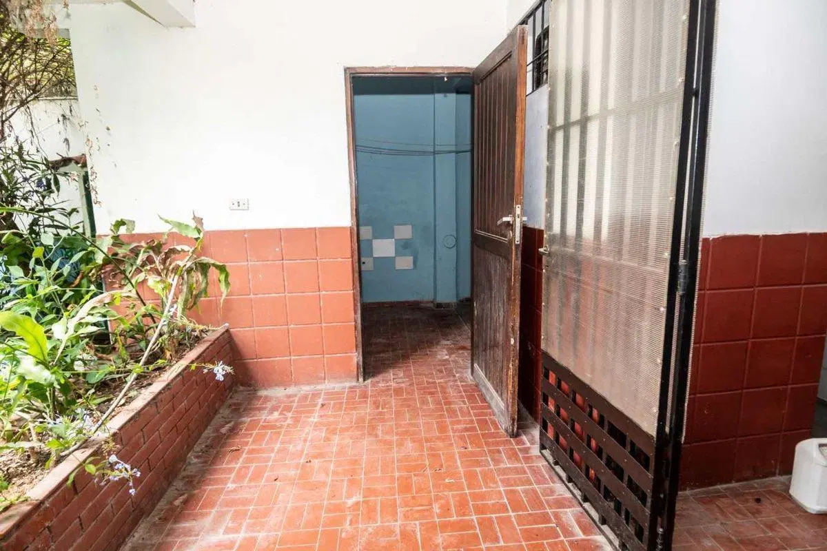 CASA 4 DORMITORIOS VENTA ZONA MACROCENTRO 2