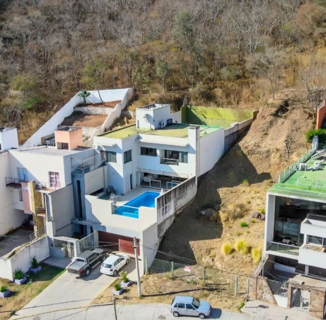 TERRENO VENTA BARRIO TRES CERRITOS 5