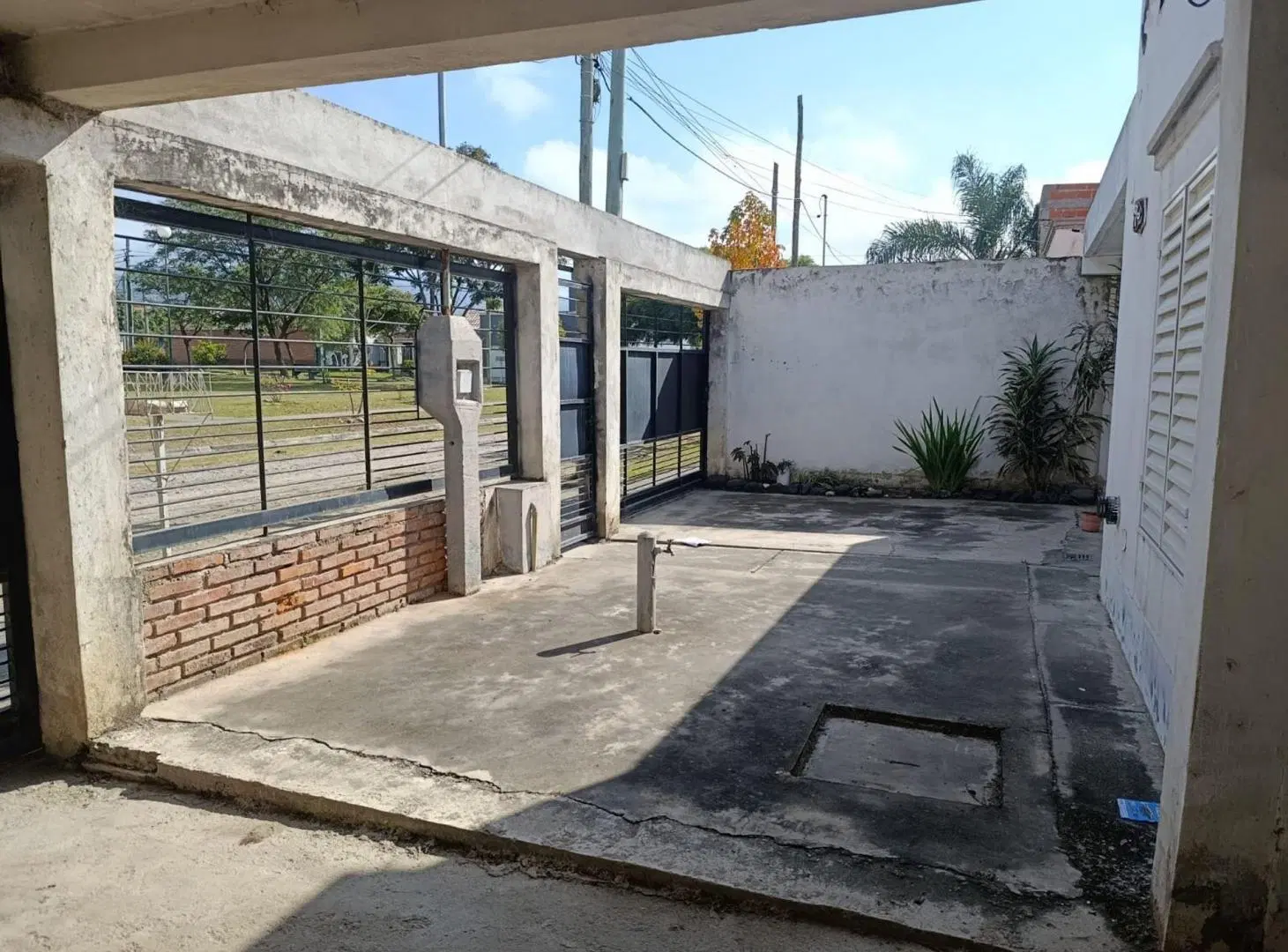 CASA EN ALQUILER BARRIO EL HUAICO SEMIAMOBLADA 5