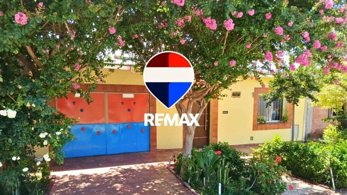 CASA 2 DORMITORIOS VENTA BARRIO LA LOMA 2