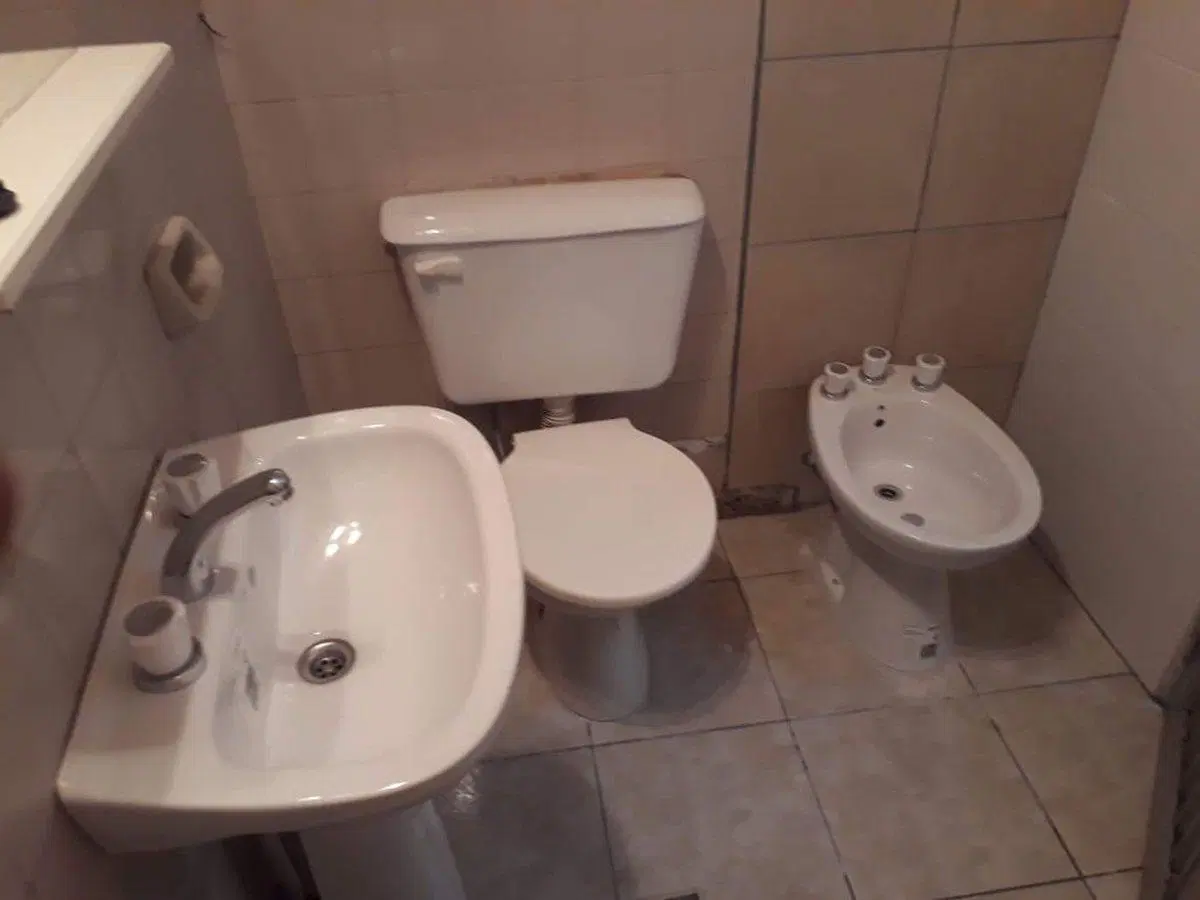 CASA 2 DORM + LOCALES VENTA COMERCIALES CENTRO 3