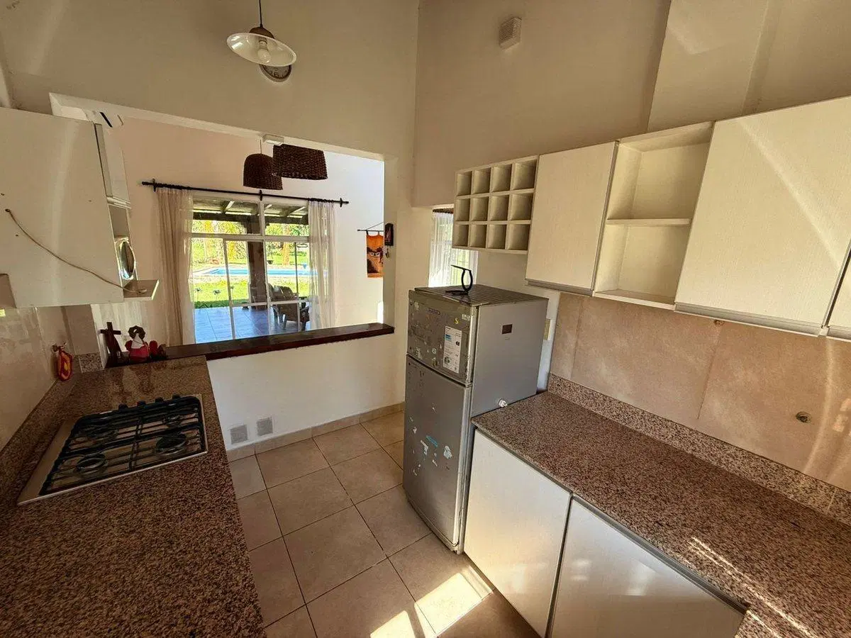 CASA 3 DORMITORIOS VENTA SAN LUIS CON PILETA 3