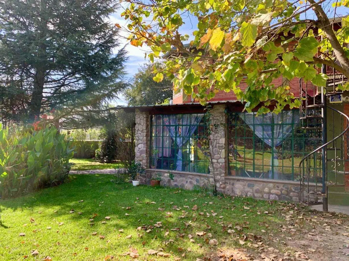 CASA 5 DORMITORIOS VENTA CAMPO QUIJANO CON PILETA 4