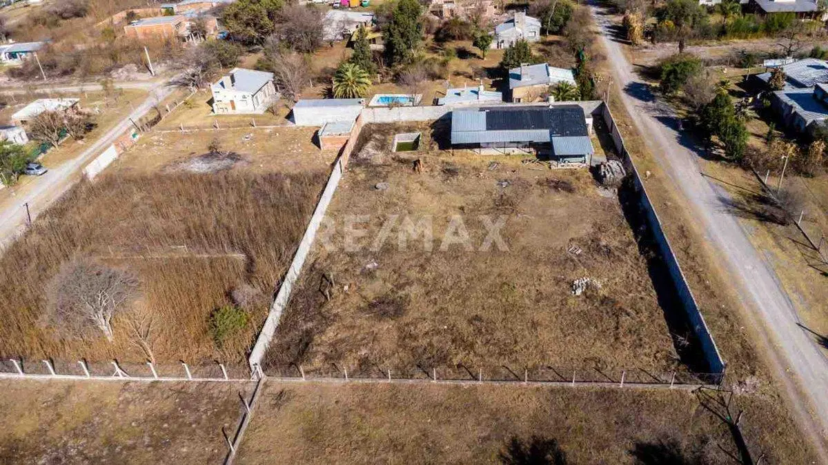 CASA VENTA LA SILLETA CON PILETA 4 DORMITORIO 2