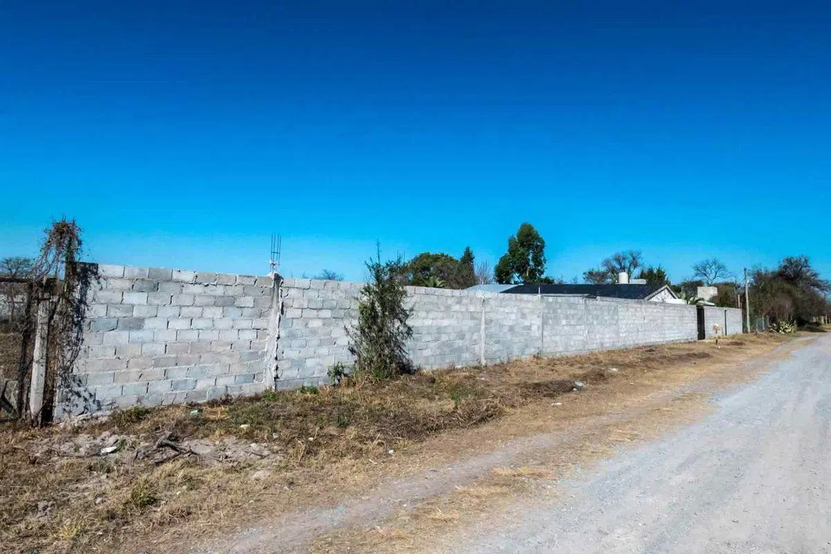 CASA VENTA LA SILLETA CON PILETA 4 DORMITORIO 3