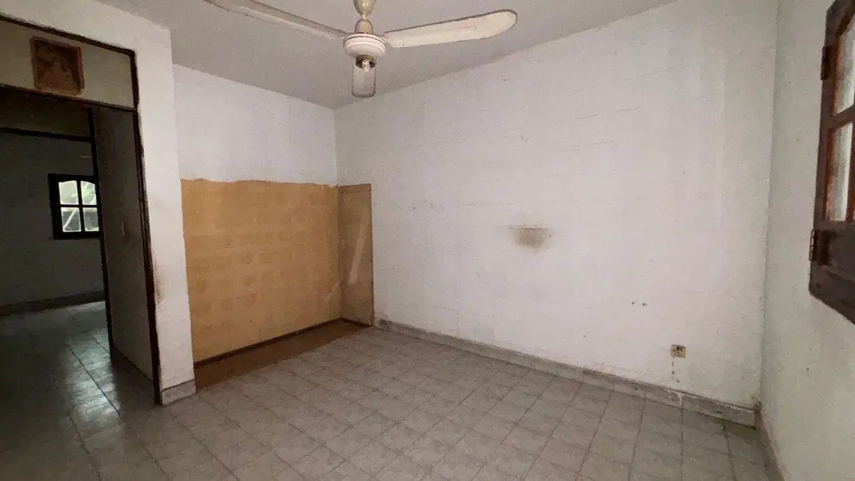 CASA VENTA BARRIO INTERSINDICAL 3 DORMITORIOS 2