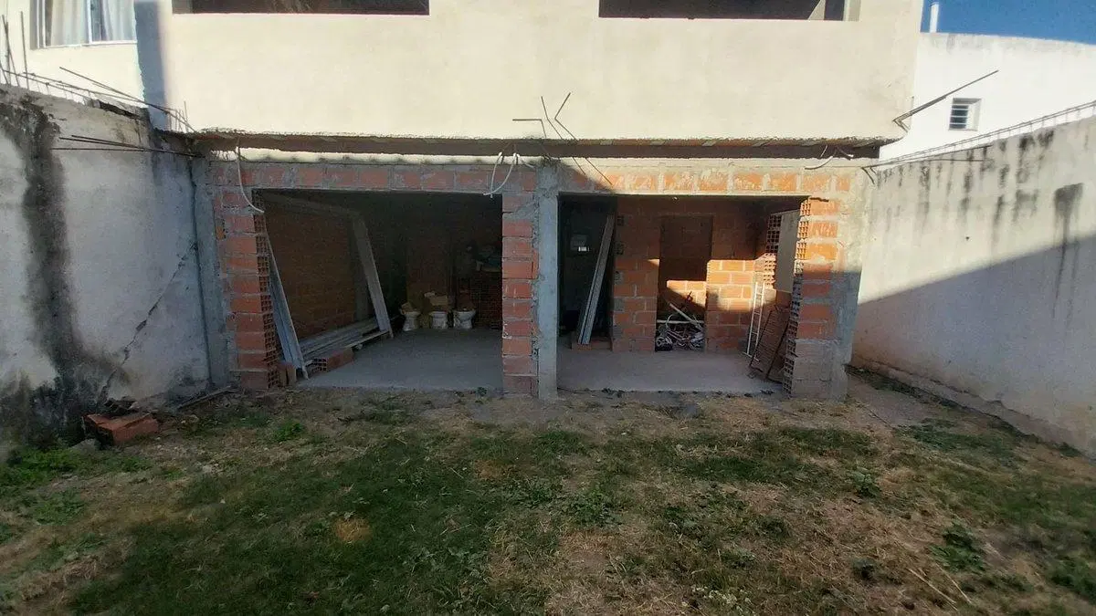 CASA 2 DORM VENTA BARRIO CHACHAPOYAS ZONA NORTE 4