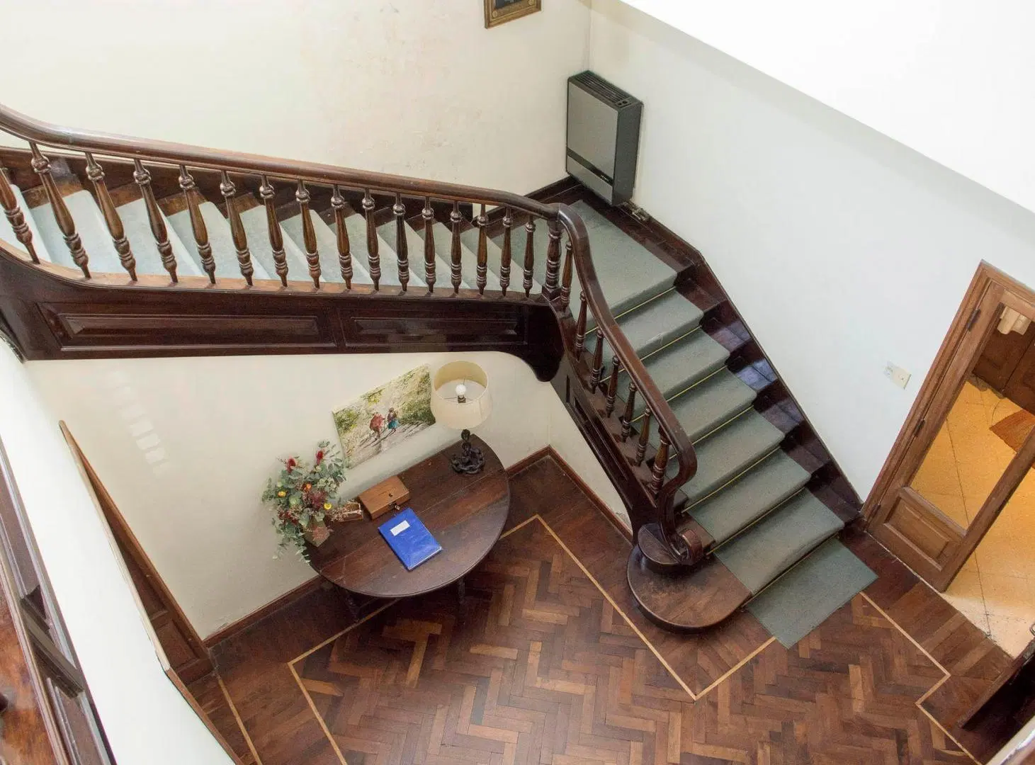 CASA 8 DORMITORIOS VENTA ZONA CENTRO APTO OFICINAS 2