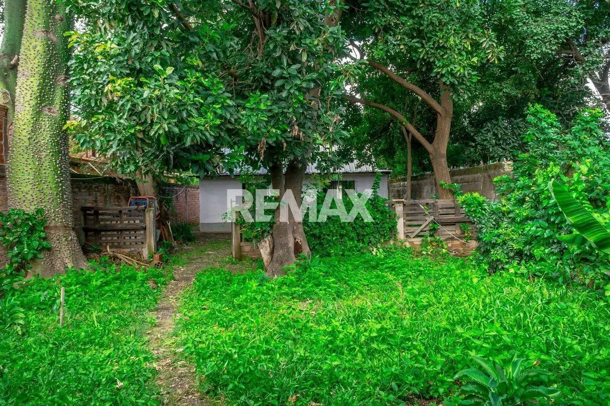 CASA 3 DORM + LOCAL VENTA VILLA SANTA ANA ZONA SUR 4