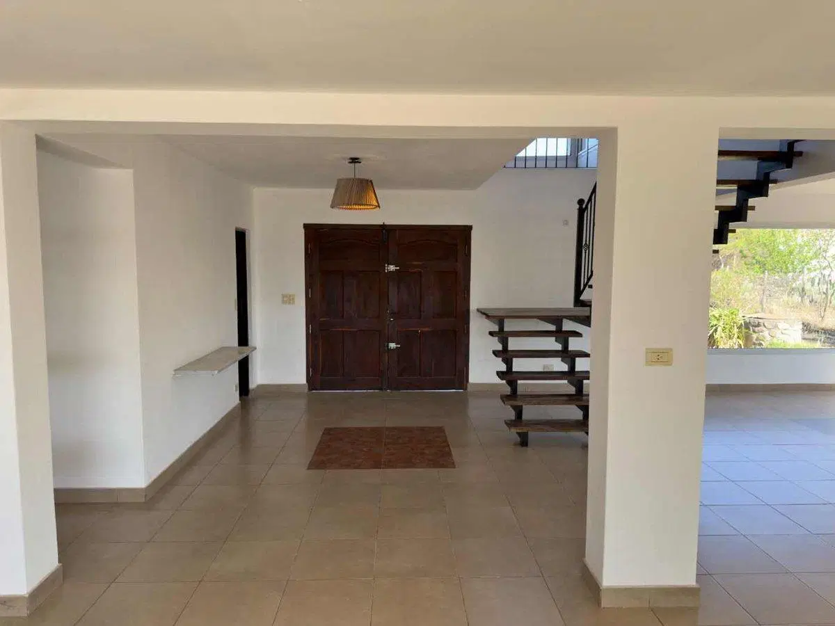 CASA ALQUILER CON PILETA LA SILLETA SALTA 5