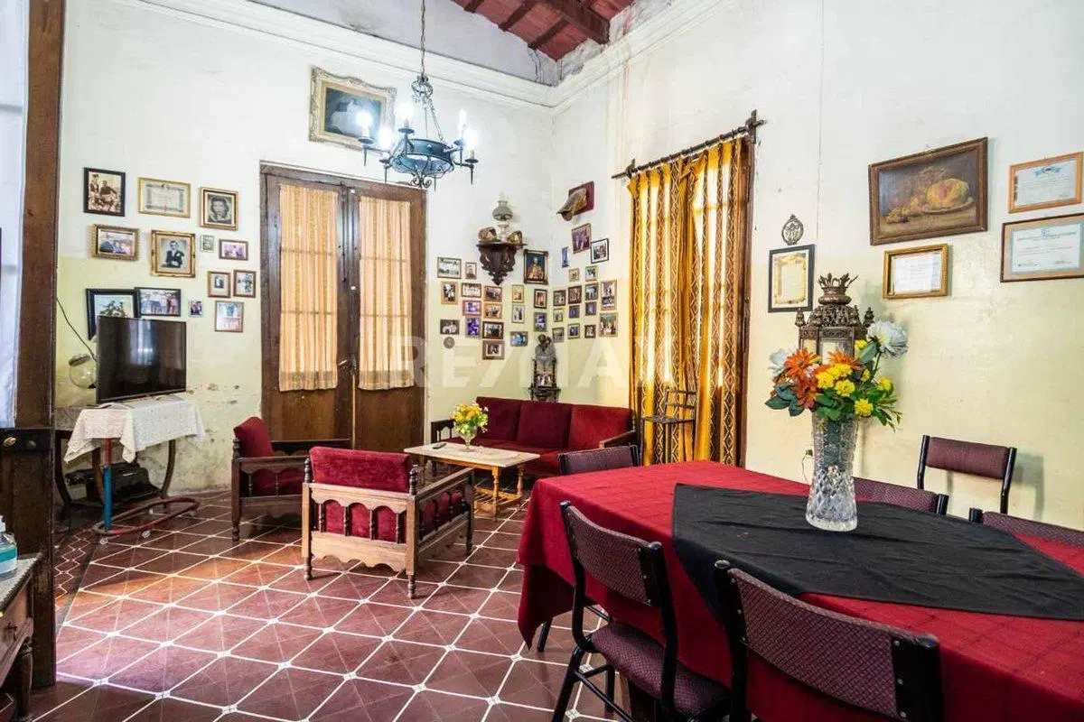 CASA 5 DORMITORIOS VENTA ZONA MACROCENTRO 4