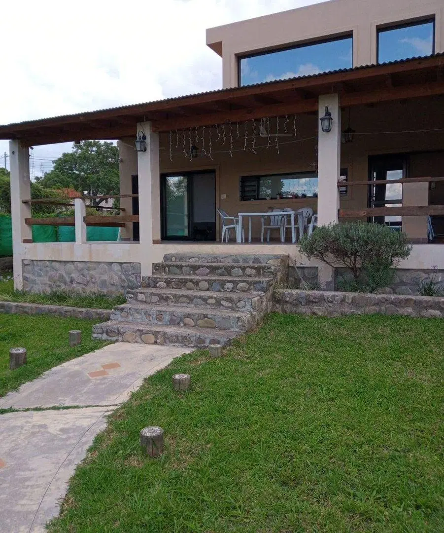 CASA 3 DORMITORIOS A ESTRENAR EN VAQUEROS 8