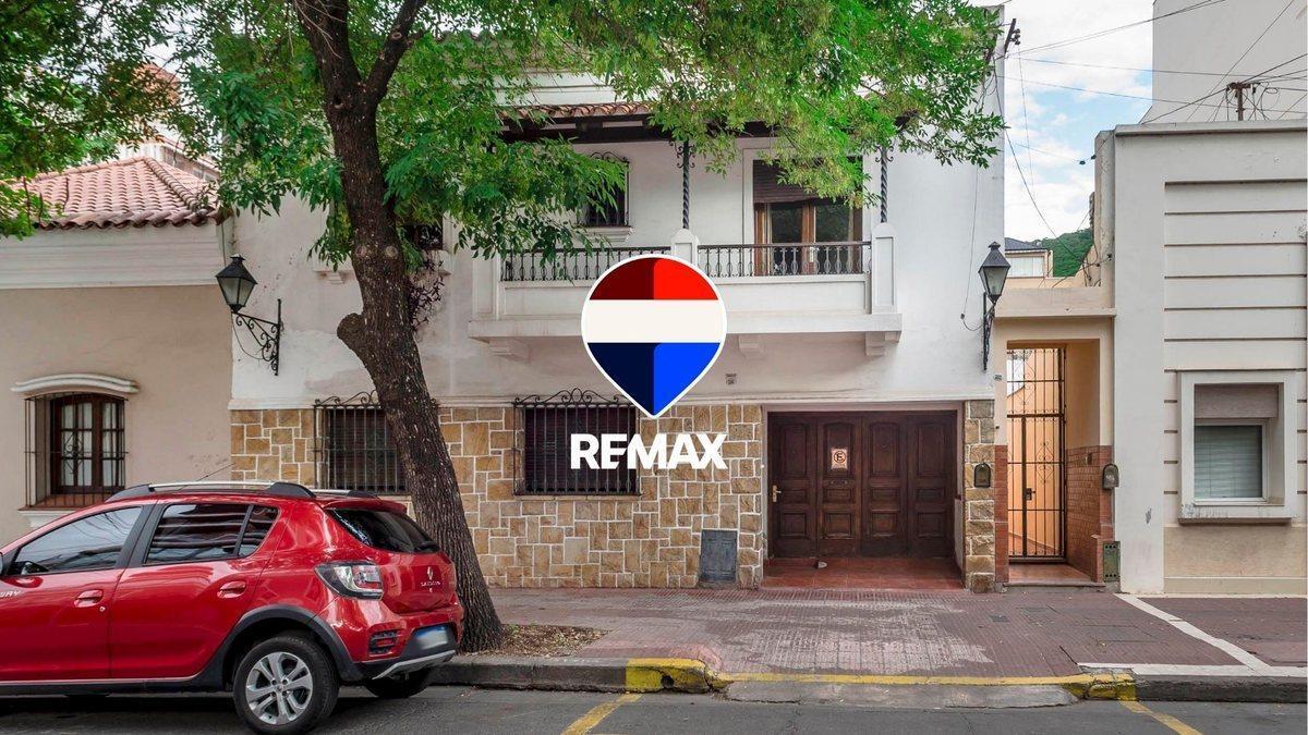 CASA 3 DORMITORIOS VENTA MACROCENTRO