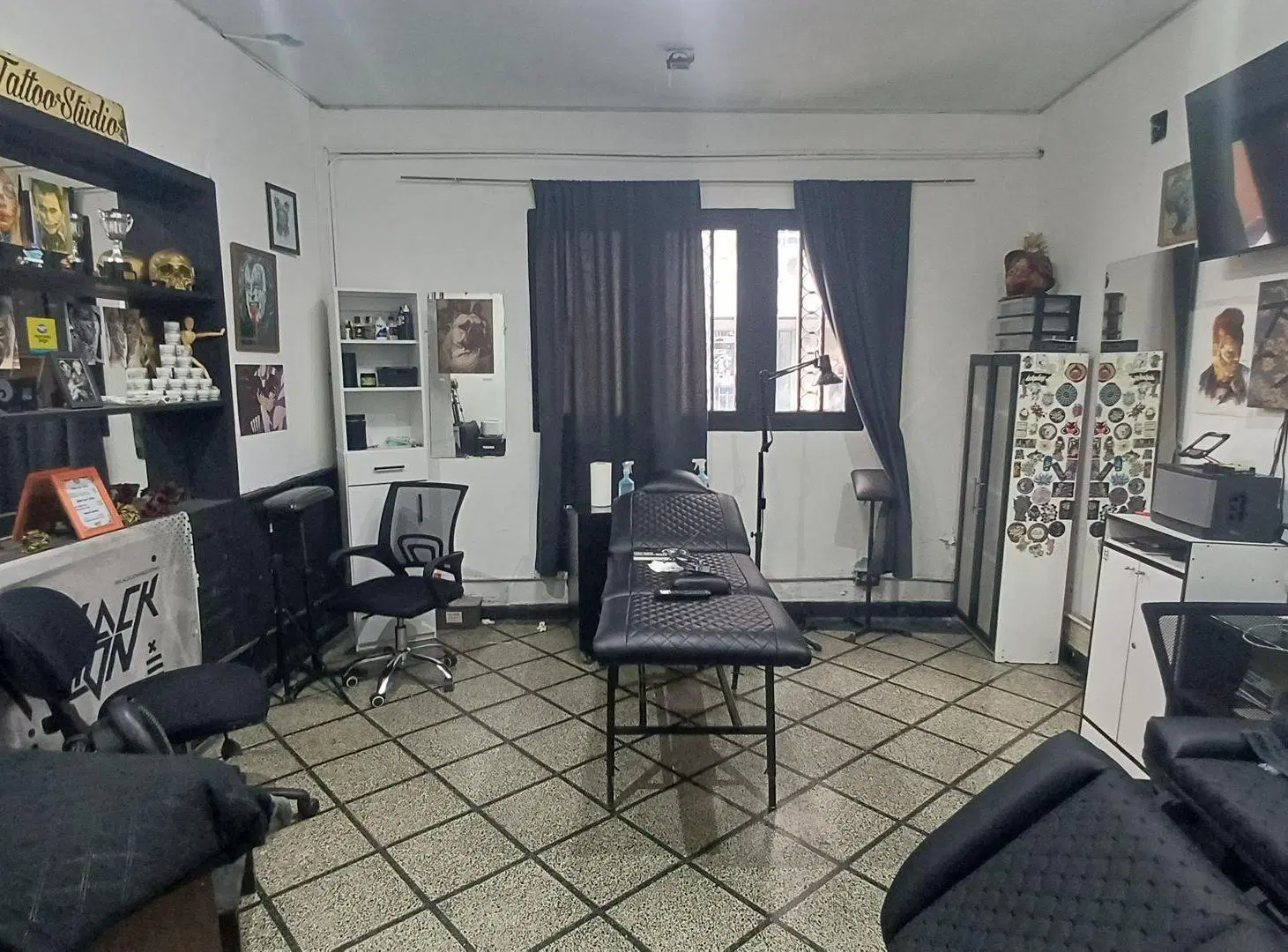 CASA VENTA CON LOCALES CENTRO APTA CREDITO 5