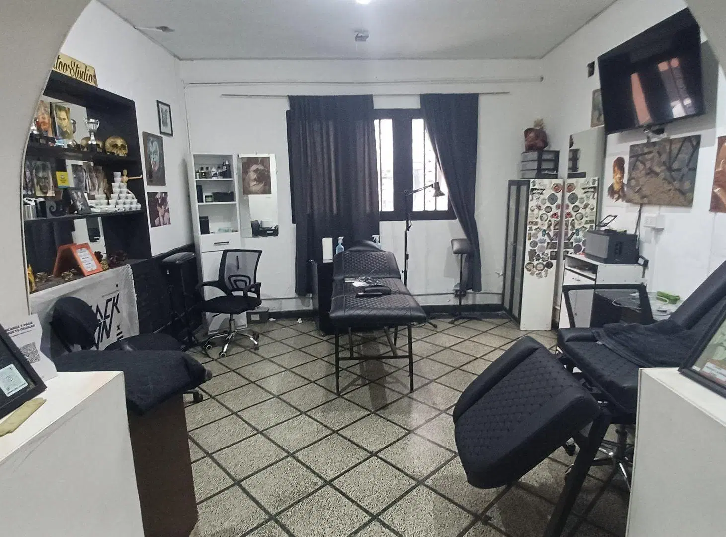 CASA VENTA CON LOCALES CENTRO APTA CREDITO 4