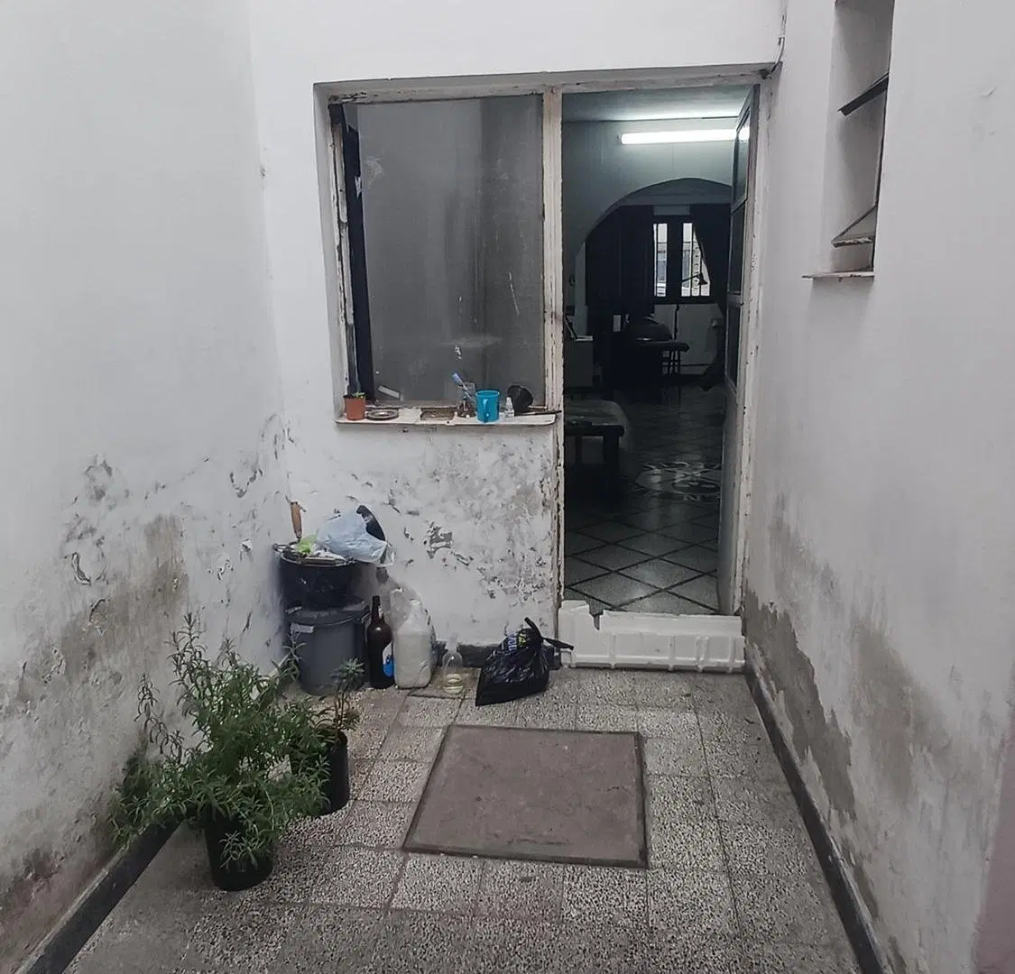 CASA VENTA CON LOCALES CENTRO APTA CREDITO 3