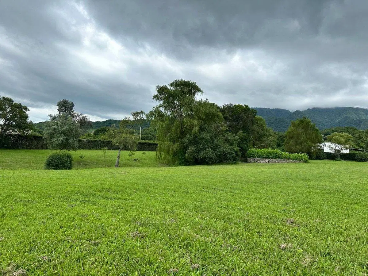 TERRENO VENTA DE 2170M2 LESSER CASTELLANOS 3