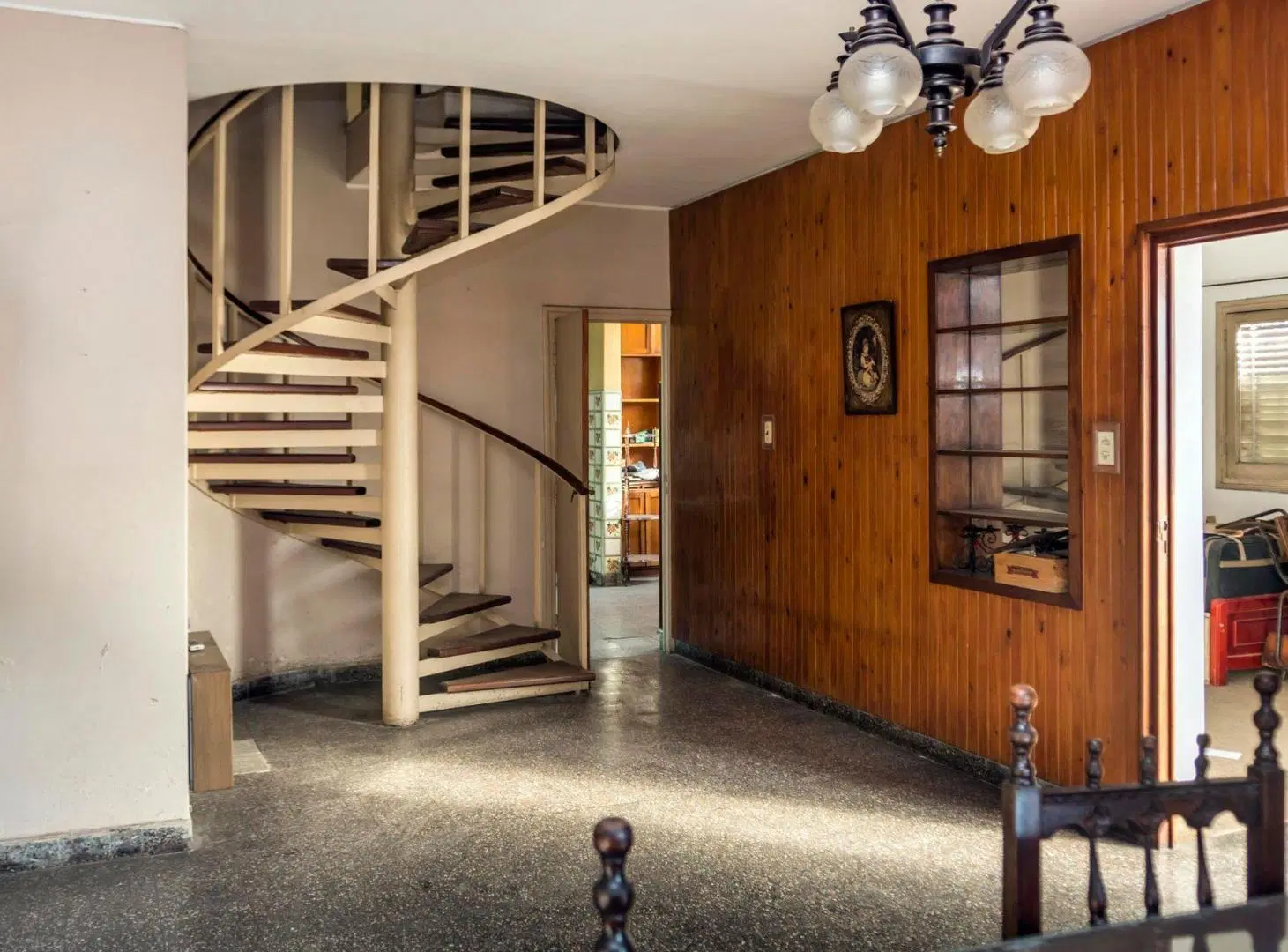 CASA 5 DORMITORIOS VENTA MACROCENTRO EN ESQUINA 3