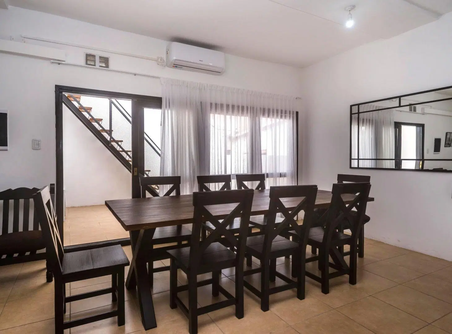 DEPARTAMENTO 5 DORMITORIOS VENTA MACROCENTRO 3