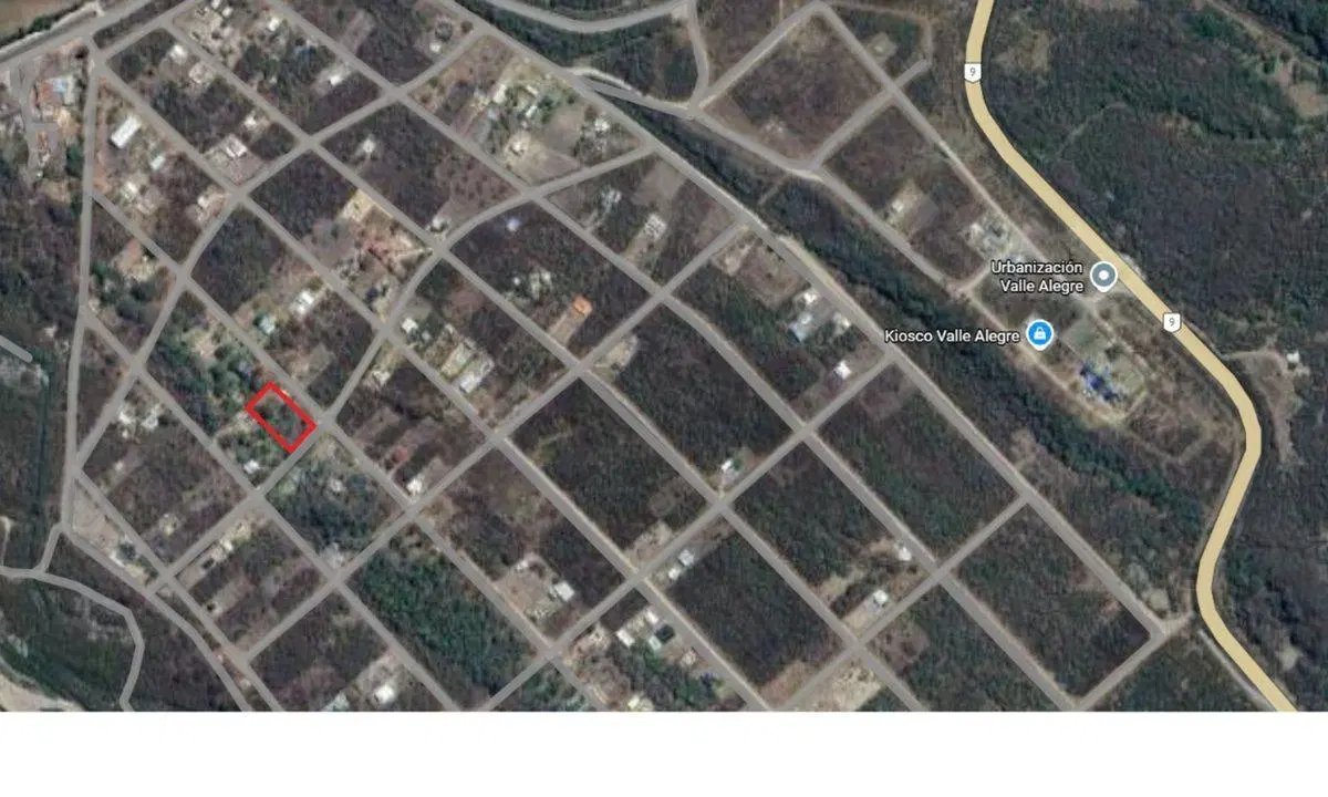 TERRENO CON PILETA VENTA DE  2.563 M2 LA CALDERA 4