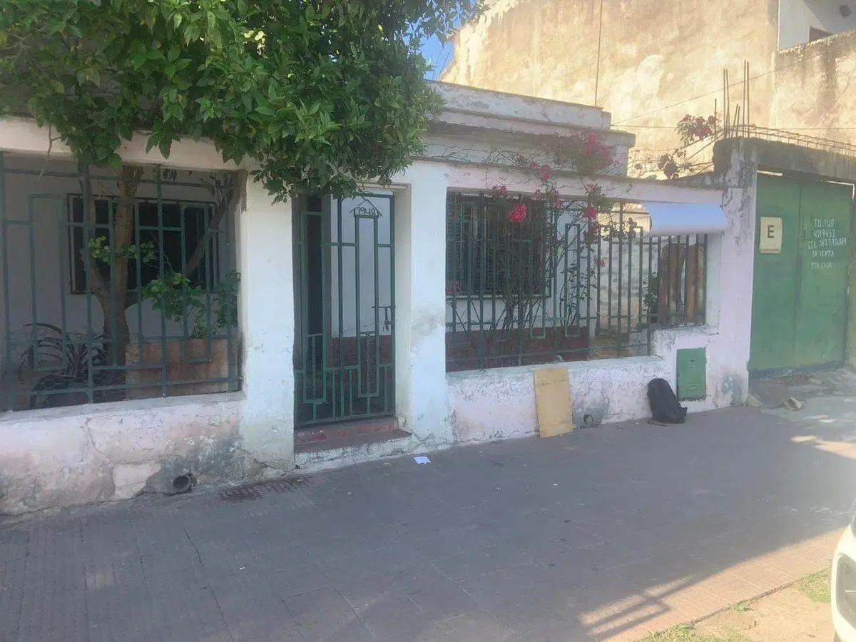 CASA 4 DORM VENTA ZONA MACROCENTRO SALTA 2