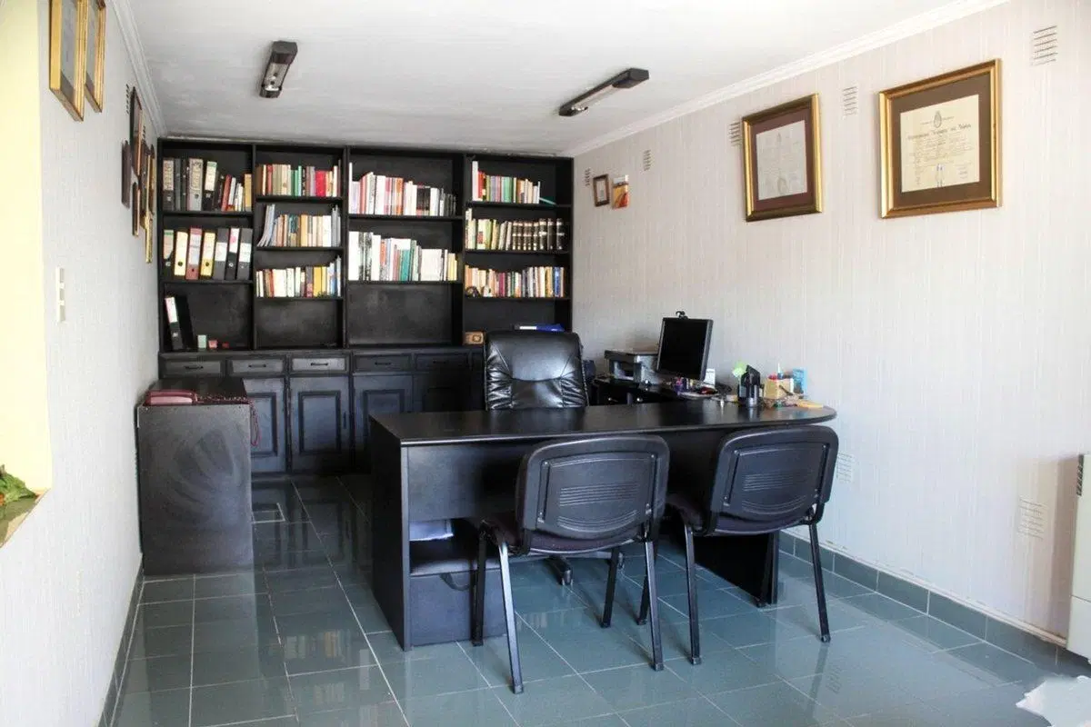 CASA 4 DORMITORIOS TRES CERRITOS CON PILETA 2