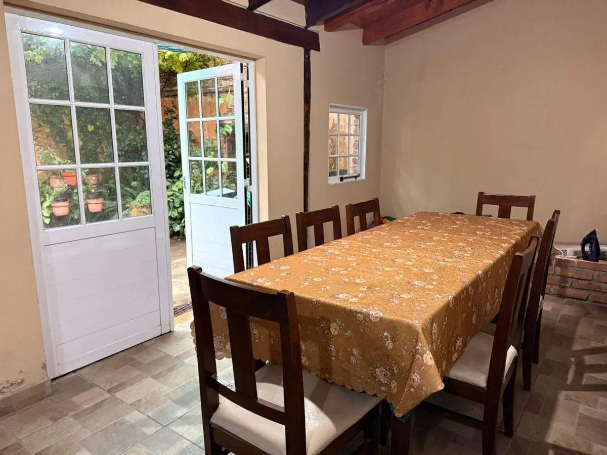 CASA VENTA B° PARQUE BELGRANO ZONA NORTE 5 DORM 2