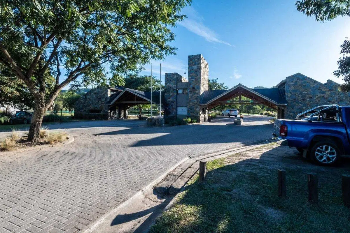 TERRENO EN VENTA LA RESERVA SAN LORENZO CHICO 4