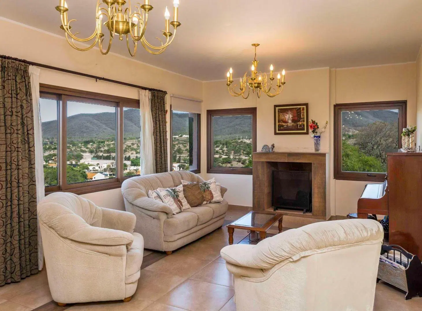 CASA 5 DORM VENTA LA LUCINDA CLUB DE CAMPO PILETA 4