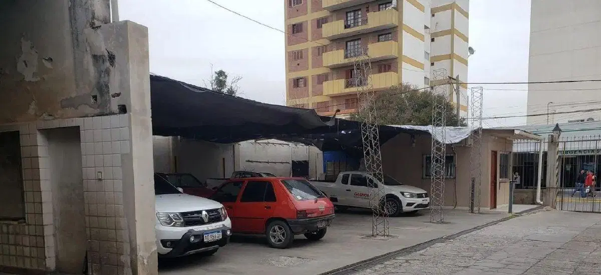 GALPON PLAYA DE ESTACIONAMIENTO VENTA MACROCENTRO 4