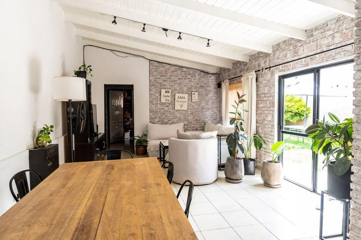 CASA EN VENTA BARRIO SAN CARLOS ZONA SUR 4 DORM 5