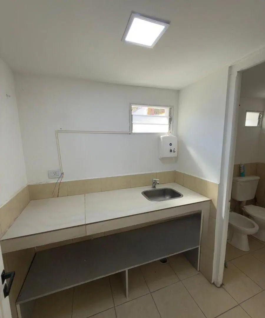 LOCAL COMERCIAL EN ALQUILER ZONA SHOPPING LOCAL B 3