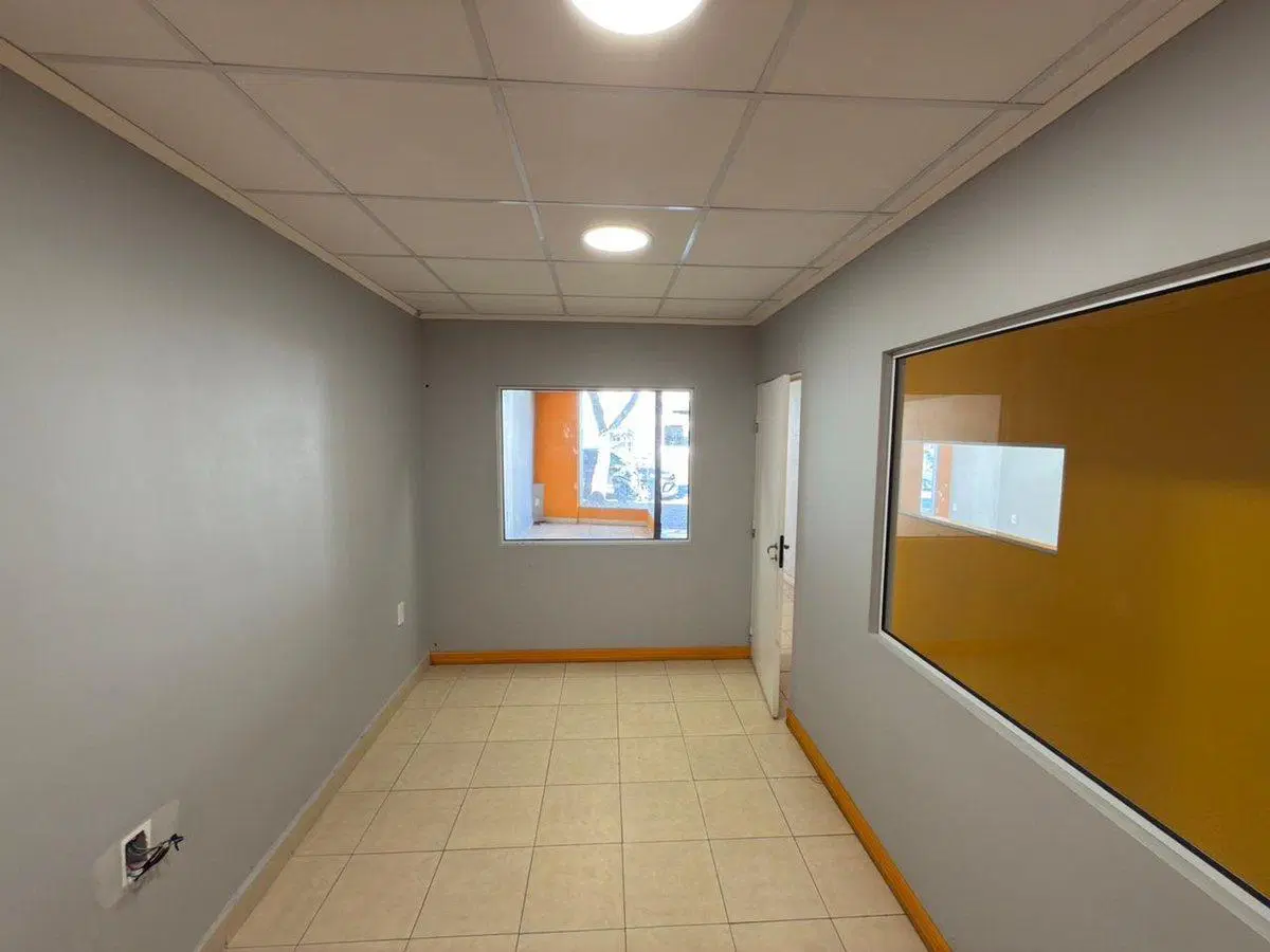 LOCAL COMERCIAL EN ALQUILER ZONA SHOPPING LOCAL B 5