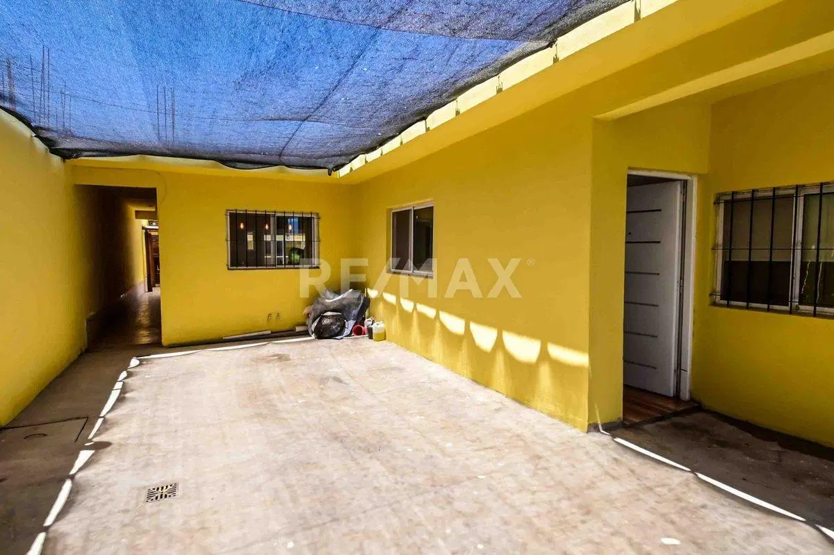 CASA VENTA O PERMUTA B LA ALDEA 2 DOM CON PILETA 4