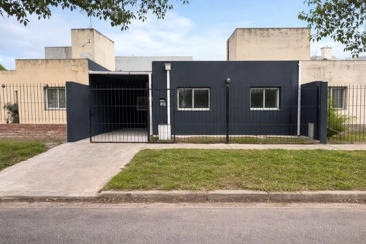 CASA EN VENTA ESTACIÓN ALVARADO ZONA SUR 2 DORM 8