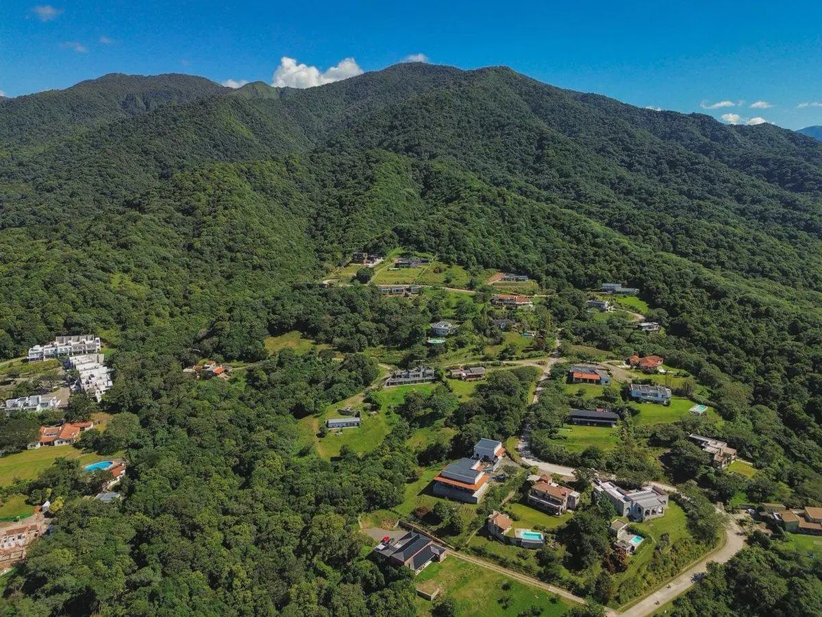 TERRENO EN VENTA EN BARRIO PRIVADO LOS ZARZOS 4