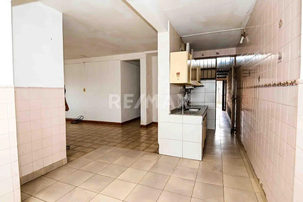 CASA 3 DORMITORIOS EN VENTA B° EL TRIBUNO ZONA SUR 3