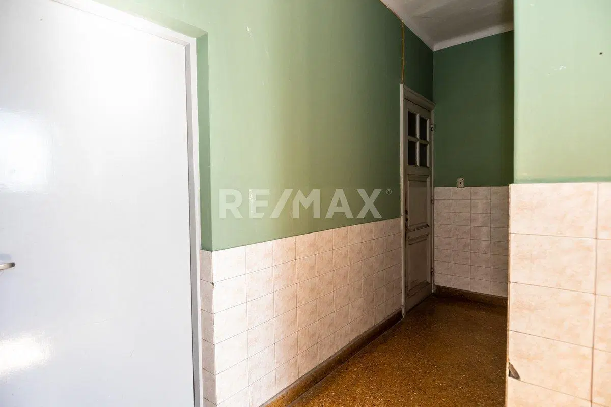 CASA 12 DORMITORIOS VENTA ZONA CENTRO 4