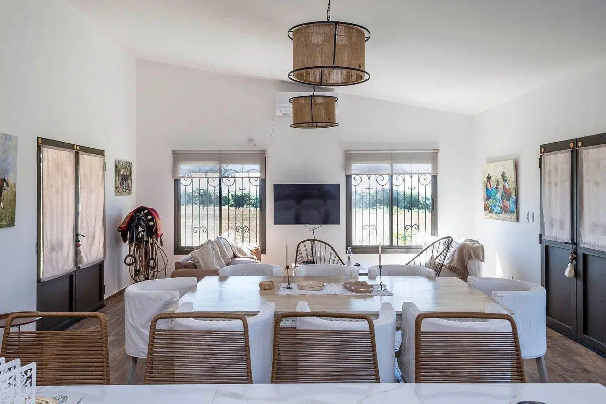 QUINTA 4 HA VENTA + CASA DE 2 DORM CHICOANA 5