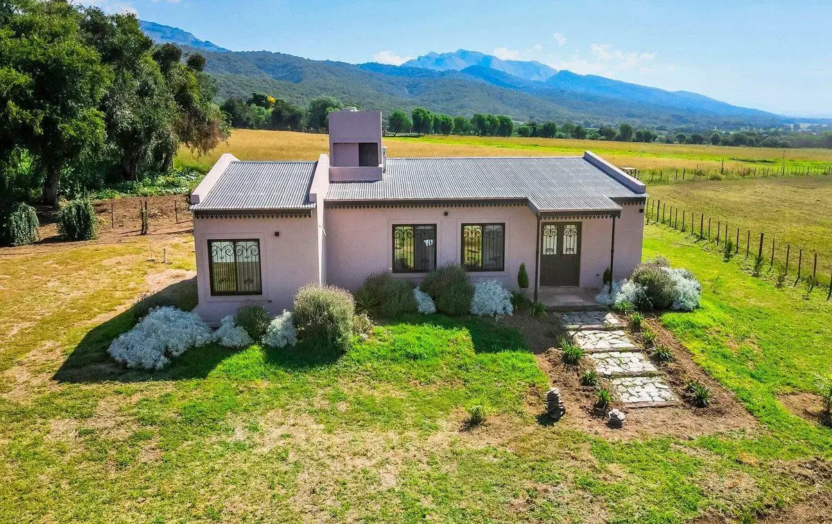 QUINTA 4 HA VENTA + CASA DE 2 DORM CHICOANA 3