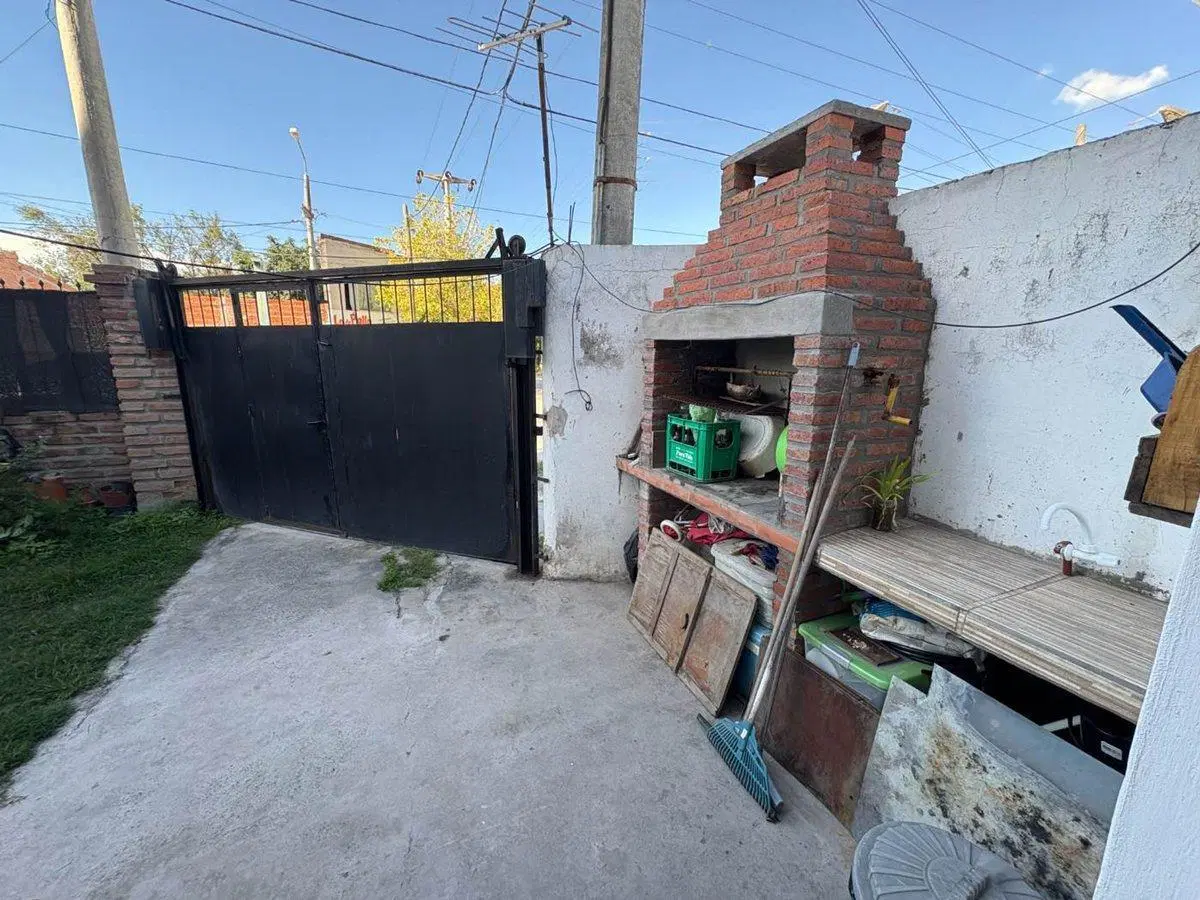 DEPARTAMENTO VENTA BARRIO BANCARIO ZONA SUR 3 DORM 4